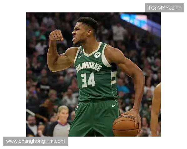 字母哥称赞新赛季雄鹿队实力强调球队潜力与危险性不容小觑