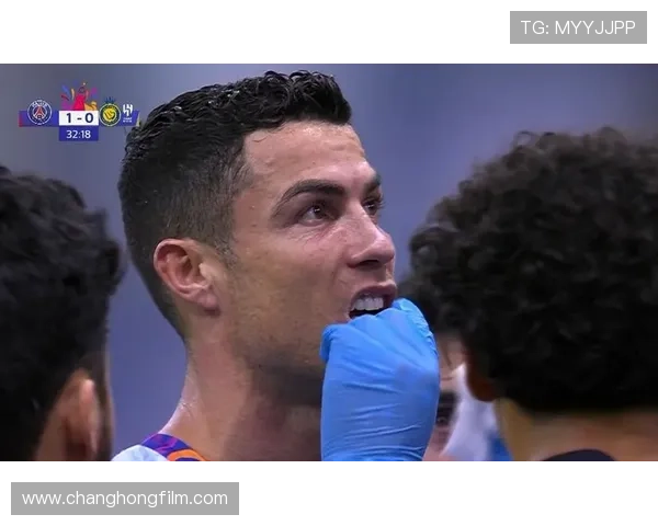 拳击教练：我很乐意和C罗坐下聊聊，我可以帮他提升心理素质